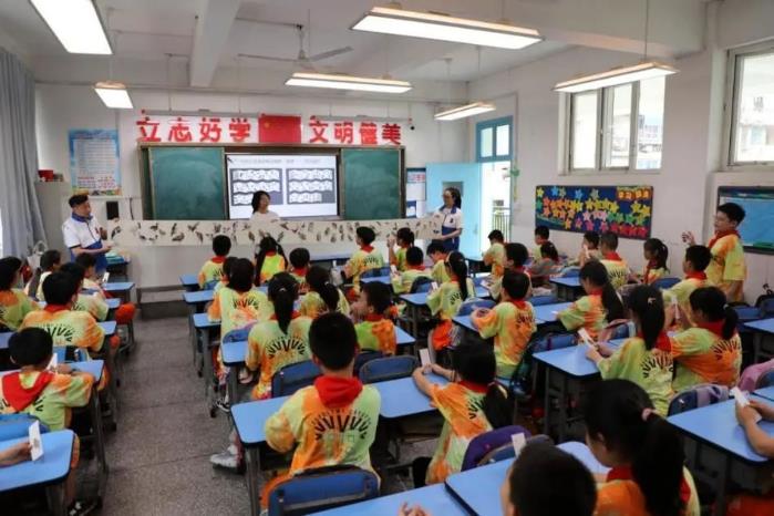 长江大保唬护自愿服务同盟开展系列活动 