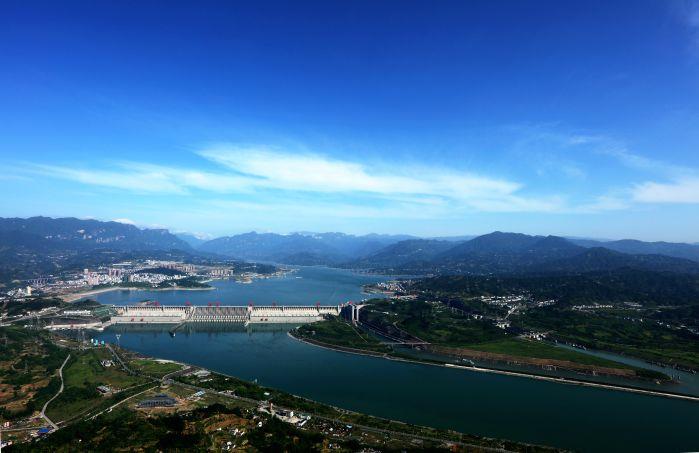 三峡工程具有什么样的综合功效和效益？？？？？ 